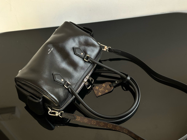 Louis Vuitton M12934 New Speedy Cargo Vibe Bag