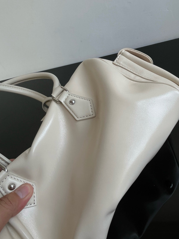 Louis Vuitton M12965 New Speedy Cargo Vibe Bag