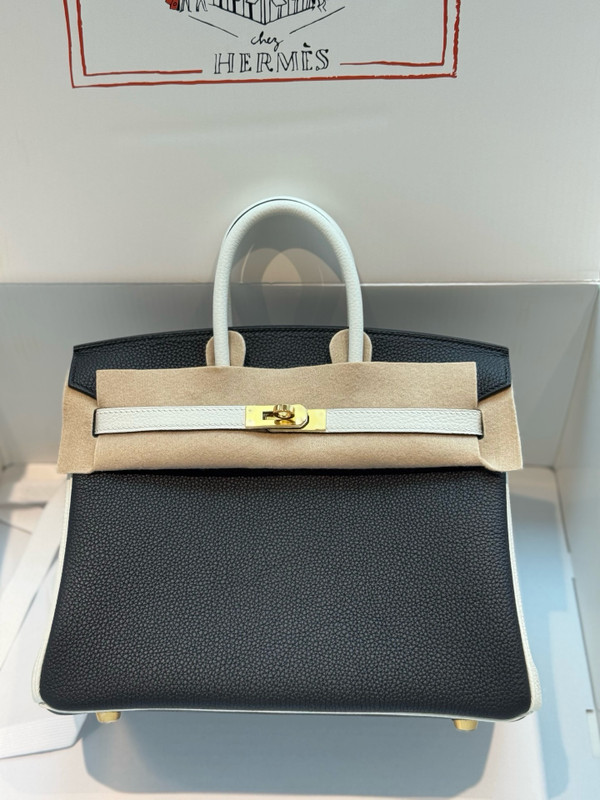 Hermes Special Order Black/Craie Birkin 25 cm Togo Gold Hardware