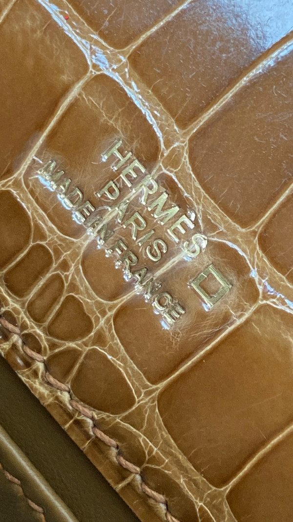 Hermès Kelly Pochette 17 Ficelle Shiny Alligator Gold Hardware