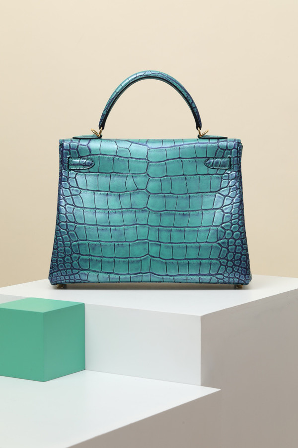 Hermes A MATTE BLEU PAON ALLIGATOR RETOURNÉ KELLY 32 WITH GOLD HARDWARE