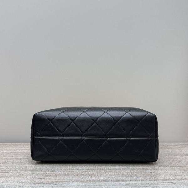 Chanel 2024/25 MÉTIERS D’ART SMALL TOTE