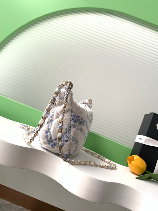 Chanel THE CHANEL COCO BEACH 2025 COLLECTION   LARGE HOBO BAG BLUE