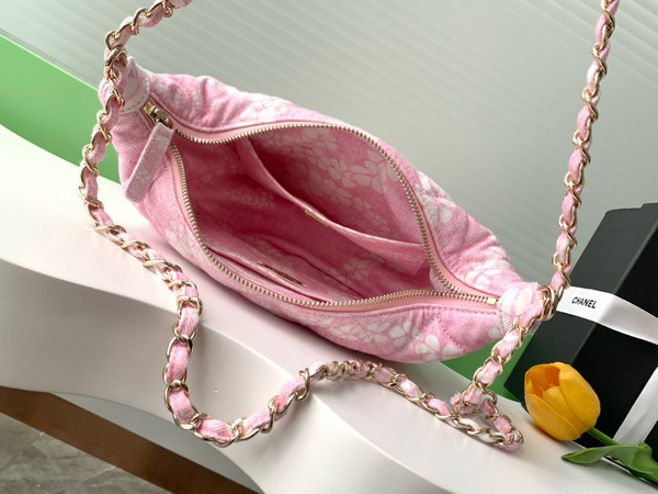 Chanel THE CHANEL COCO BEACH 2025 COLLECTION   LARGE HOBO BAG PINK