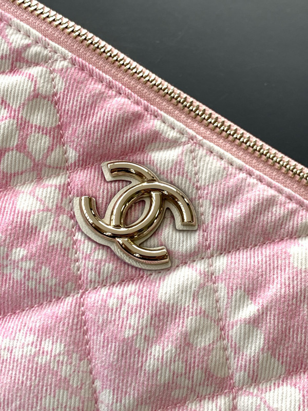 Chanel THE CHANEL COCO BEACH 2025 COLLECTION   LARGE HOBO BAG PINK