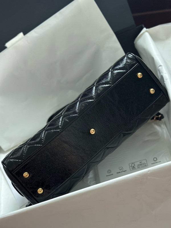 Chanel 2024/25 Métiers d’art   Large Bowling Bag Black