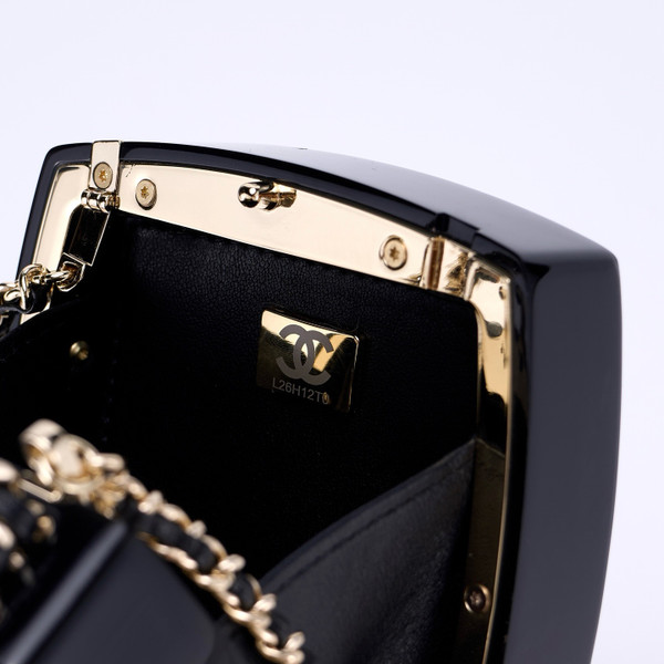 Chanel Fall-Winter 2025/26 Pre-Collection Makeup Palette Minaudiere