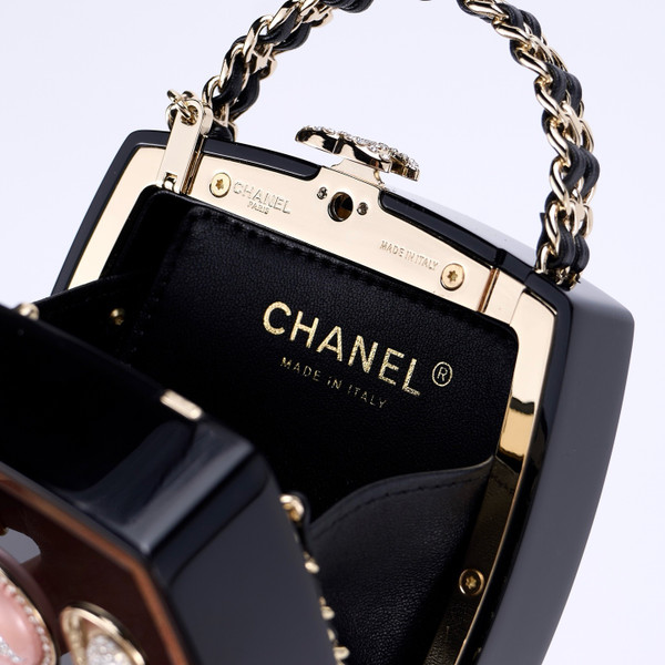 Chanel Fall-Winter 2025/26 Pre-Collection Makeup Palette Minaudiere