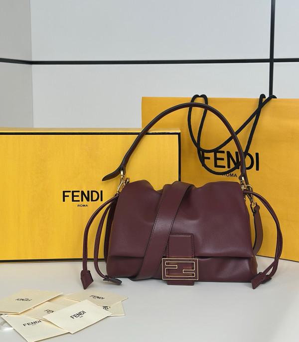 Fendi Mamma Baguette Large  nappa leather bag Bordeaux