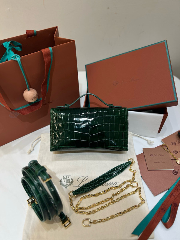 Loro Piana Extra Pocket L19 Alligator Leather Pouch Emerald