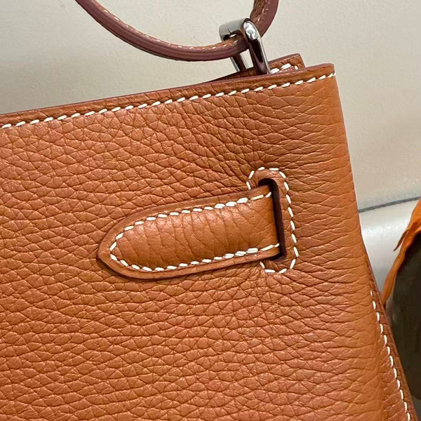 Hermès Hermes So Kelly 22 Shoulder Bag  Gold