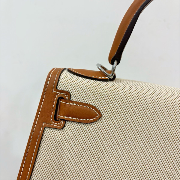 Hermes Sac Kelly Sellier 28 Toile H/Veau Swift Ecru Gold With Palladium Hardware