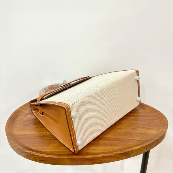 Hermes Sac Kelly Sellier 28 Toile H/Veau Swift Ecru Gold With Palladium Hardware