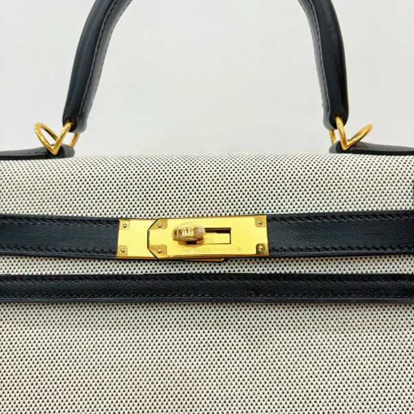 Hermes Sac Kelly Sellier 28 Toile H/Veau Swift Ecru Black With Gold Hardware