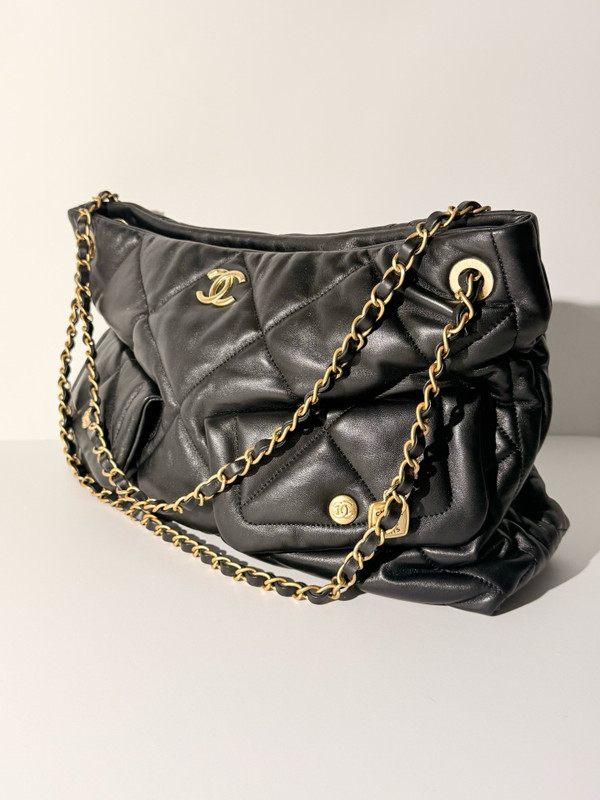 Chanel Fall-Winter 2025/26  Shopping Bag