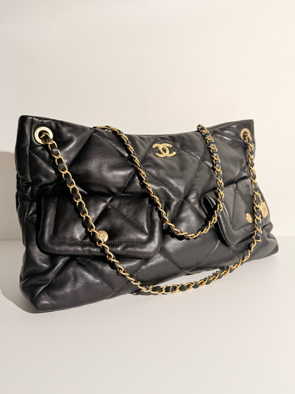 Chanel Fall-Winter 2025/26  Shopping Bag