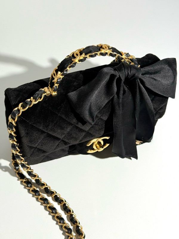 Chanel Fall-Winter 2025/26   Mini Flap Bag with Top Handle