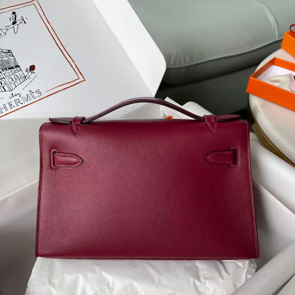 Hermès Bordeaux Mini Kelly Pochette Swift leather Gold hardware
