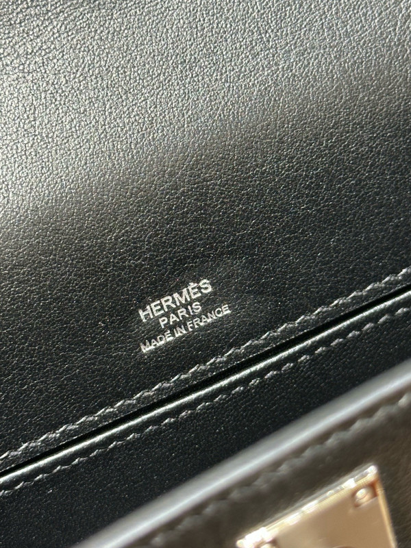 HERMÈS Kelly Pochette Rock 22cm in Black Swift Leather