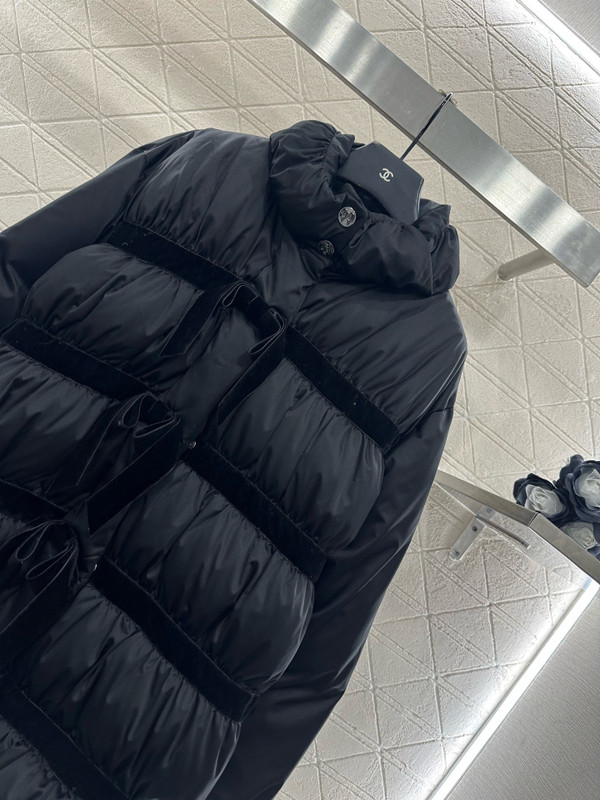 Chanel Fall-Winter 2025/26   Puffer Coat   Taffeta  Black