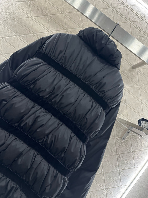 Chanel Fall-Winter 2025/26   Puffer Coat   Taffeta  Black