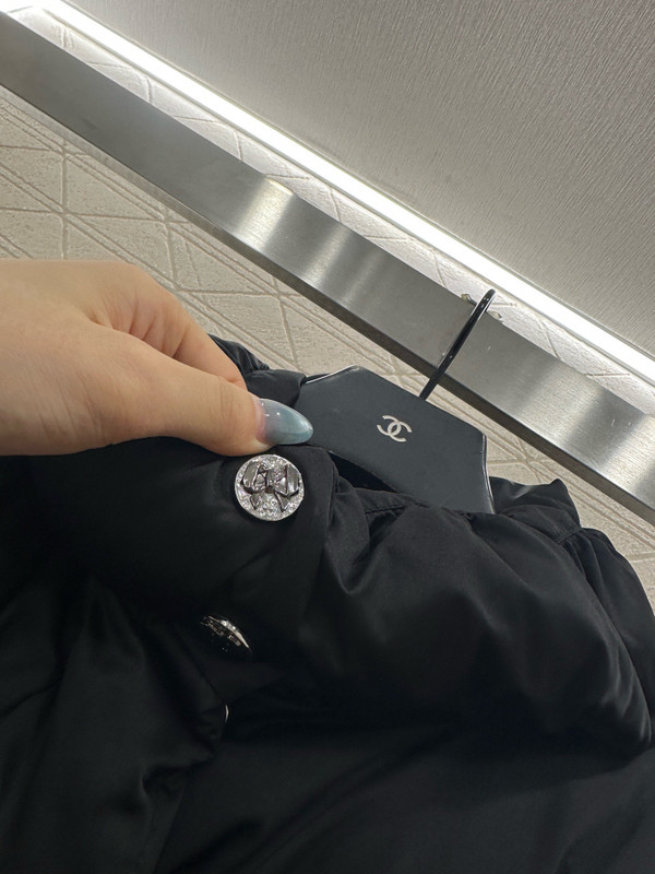 Chanel Fall-Winter 2025/26   Puffer Coat   Taffeta  Black