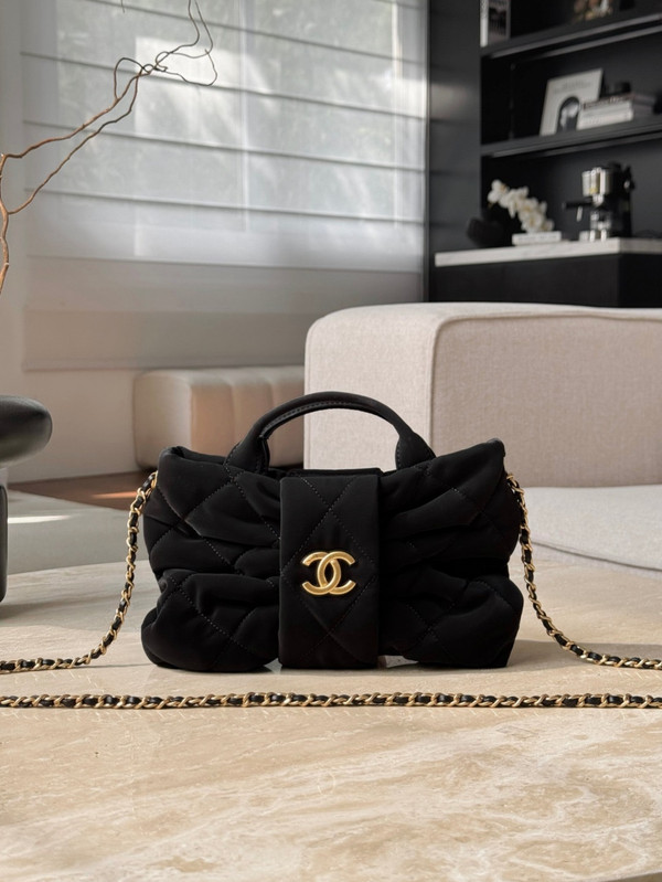 Chanel Fall-Winter 2025/26   Mini Bow Bag