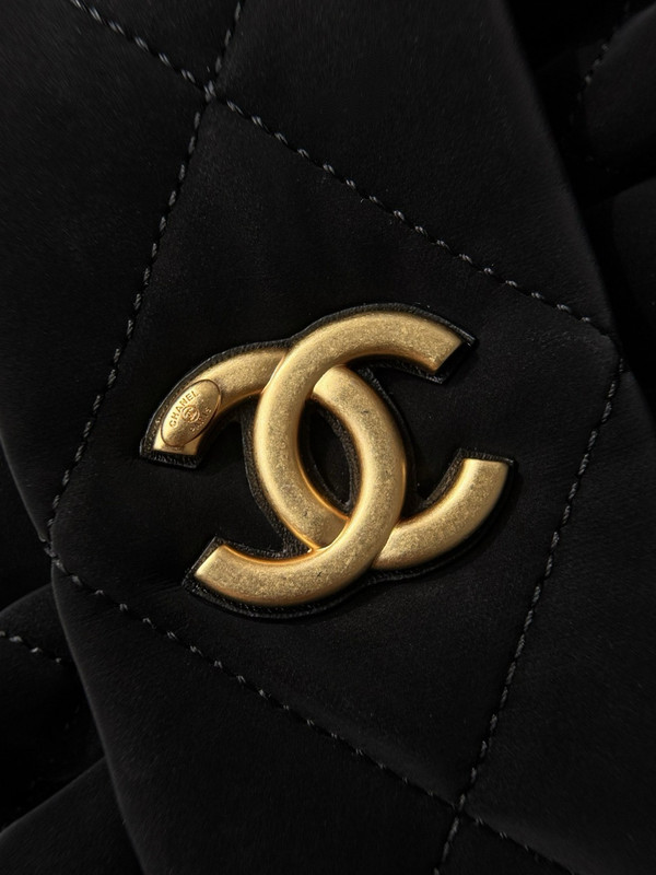 Chanel Fall-Winter 2025/26   Mini Bow Bag