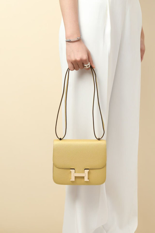 Hermes Jaune Poussin Constance 19cm Epsom Gold Hardware