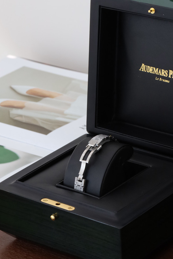 Audemars Piguet Royal Oak Mini Frosted White Cold