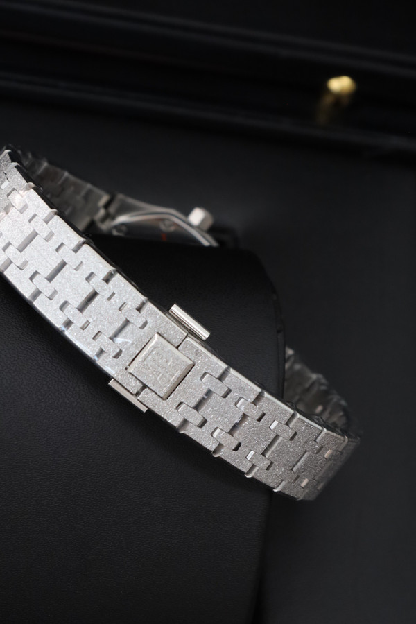 Audemars Piguet Royal Oak Mini Frosted White Cold