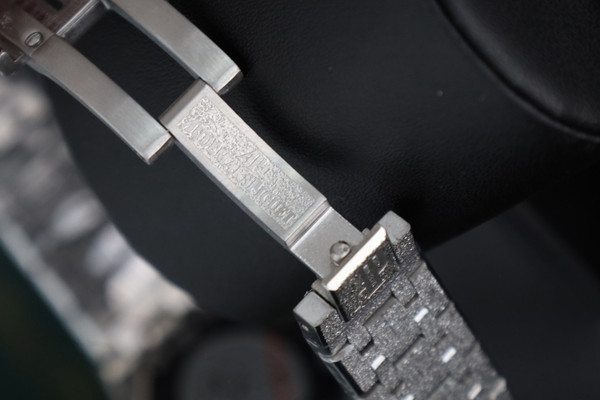 Audemars Piguet Royal Oak Mini Frosted White Cold