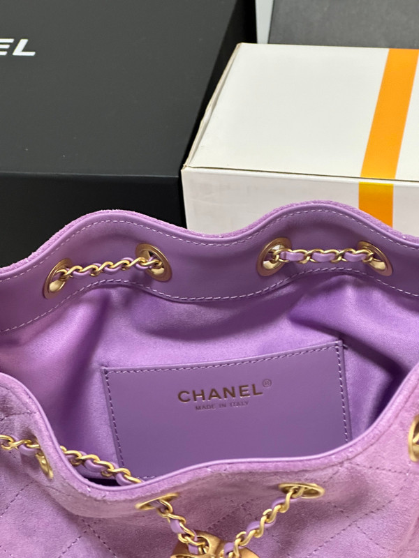 CHANEL Cruise 2025/26 CHANEL 25 Mini Handbag Suede Calfskin Purple