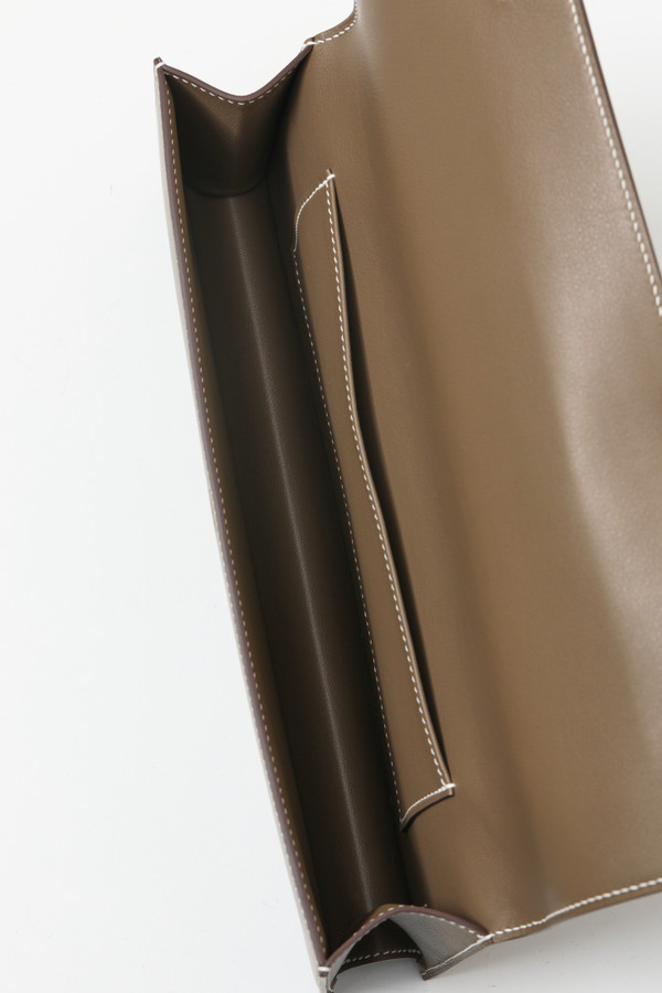 Hermès Shadow Clutch 8Q Etoupe Swift Leather