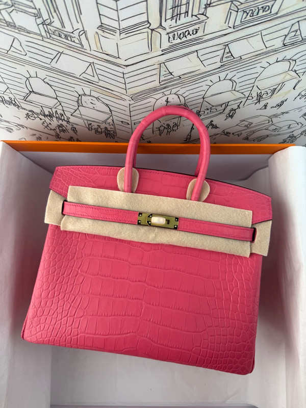 Hermes Rose Extreme Birkin 25 alligator crocodile with Gold hardware