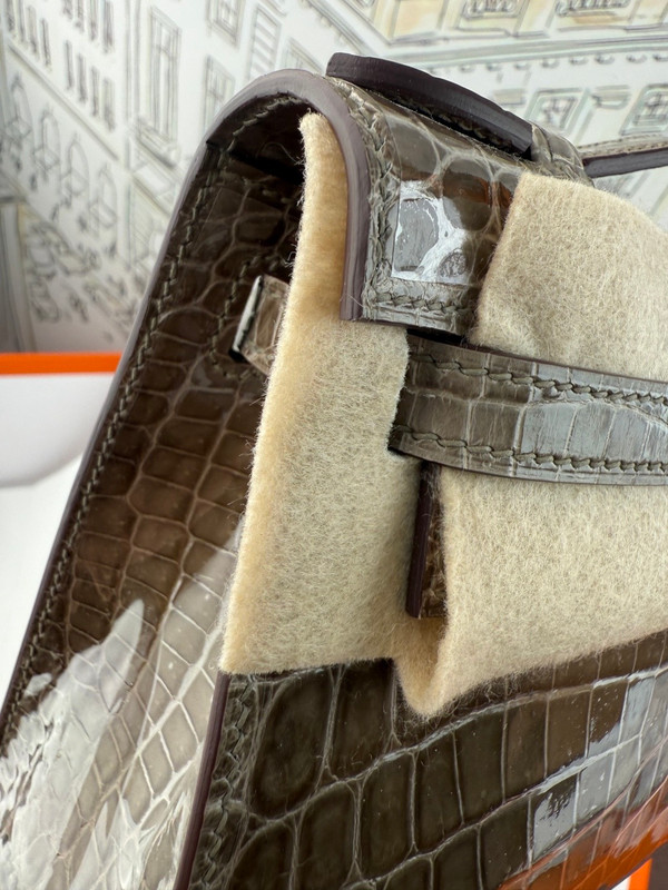 Hermes Etoupe Mini Kelly Pochette Crocodile Niloticus with Gold Hardware