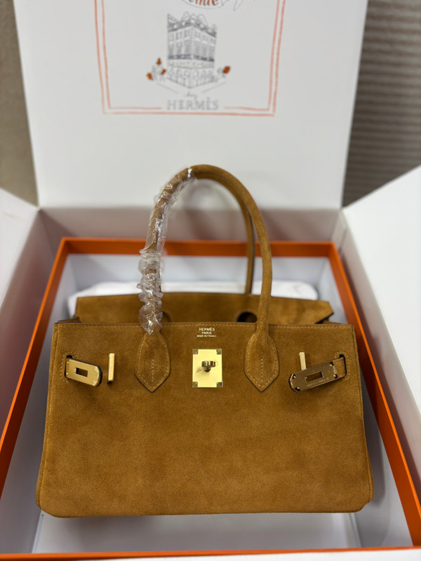 Hermès Birkin 29 in Gold Deerskin