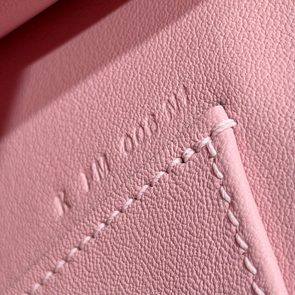 Hermès Special Order (HSS) Kelly Pochette Craie and Pink Sakura Swift Gold Hardware