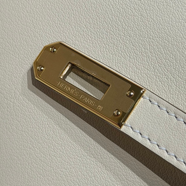 Hermès Craie Mini Kelly Pochette Swift leather Gold hardware