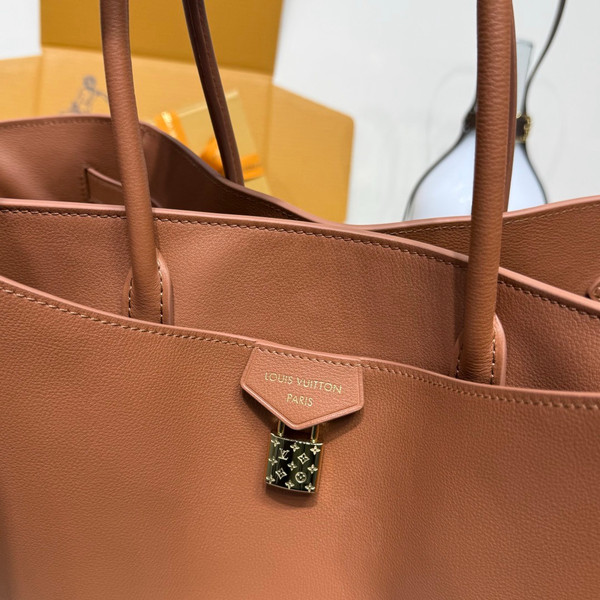 Louis Vuitton Vendôme MM Tote Bag: Cognac Brown (M26501)