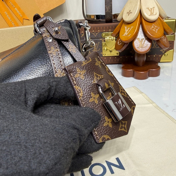 Louis Vuitton M27920 Express PM Bag