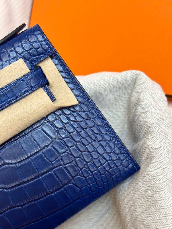 Hermès Kelly Pochette: Bleu Saphir Shiny Mississippiensis Alligator with Palladium Hardware