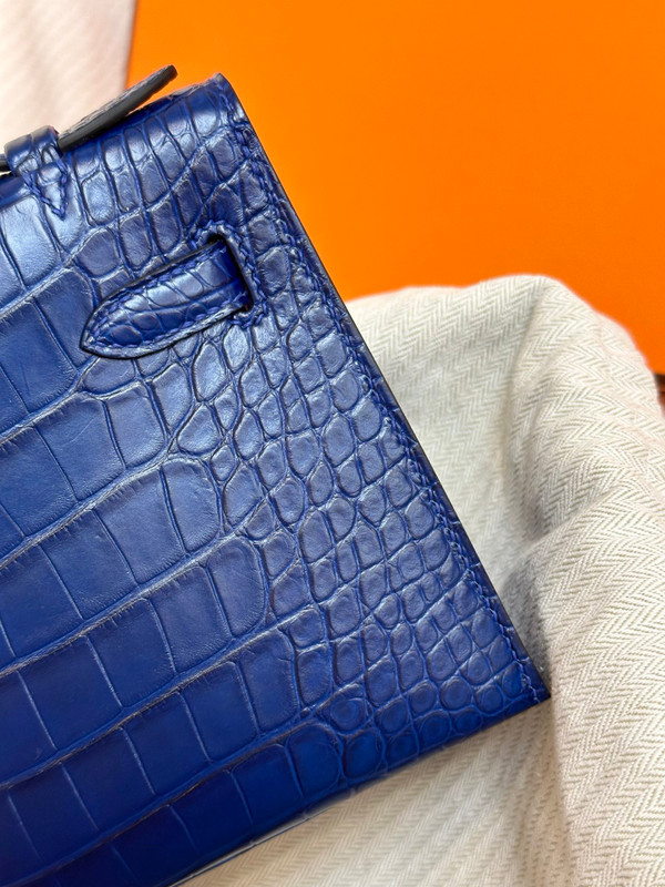 Hermès Kelly Pochette: Bleu Saphir Shiny Mississippiensis Alligator with Palladium Hardware