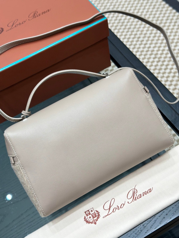Extra Bag L27 Pecora Nera® - Dove/Antique Silver (B5NO)