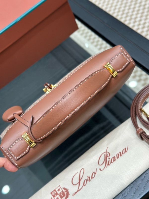 Loro Piana Extra Bag L23 Oak/Red/White/Dark Brown/Brown Tan/Sun Gold (F7ZR)