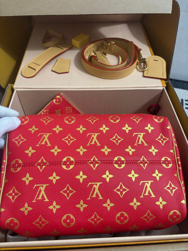 Louis Vuitton M15281 Speedy P9 Bandoulière 30