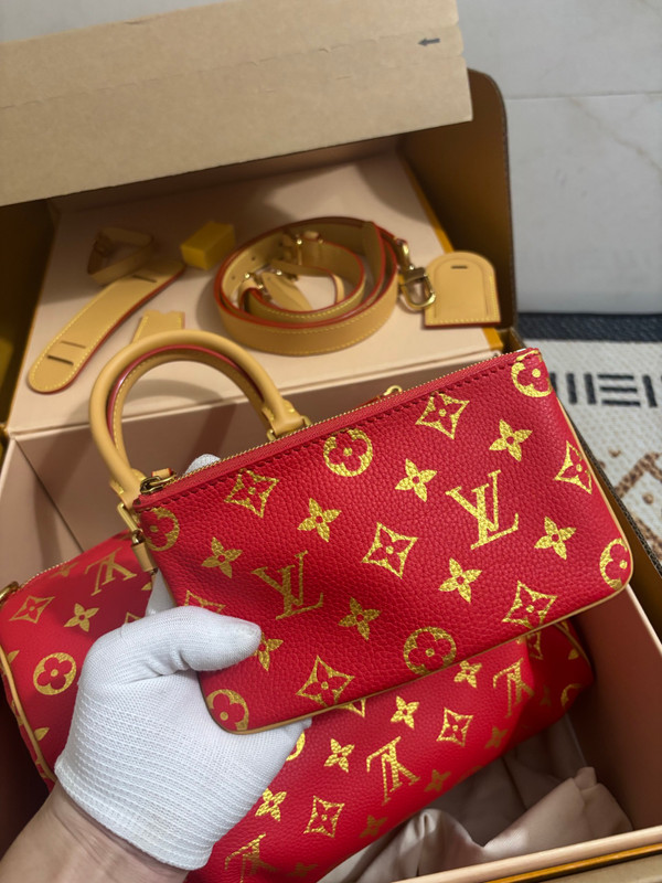 Louis Vuitton M15281 Speedy P9 Bandoulière 30