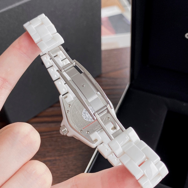 Chanel J12 33mm White Ceramic Quartz Watch