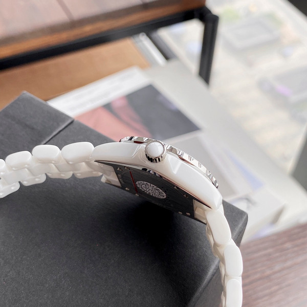 Chanel J12 33mm White Ceramic Quartz Watch