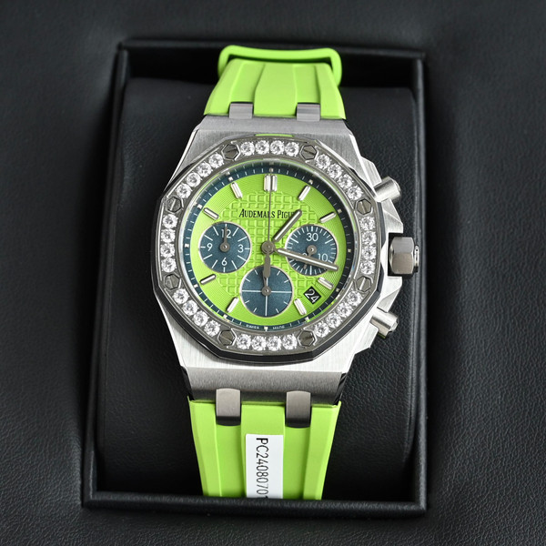 AUDEMARS PIGUET ROYAL OAK OFFSHORE Stainless Steel | Green "Lady Tapisserie" Dial | Diamond Bezel